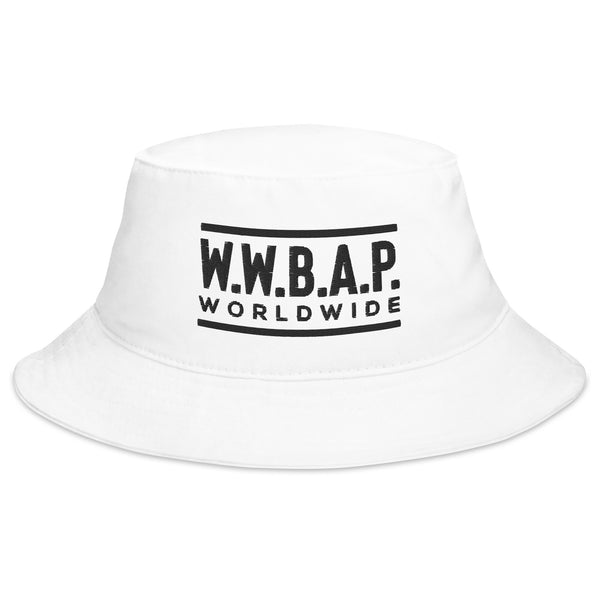 CLASSIC WHITE BUCKET HAT